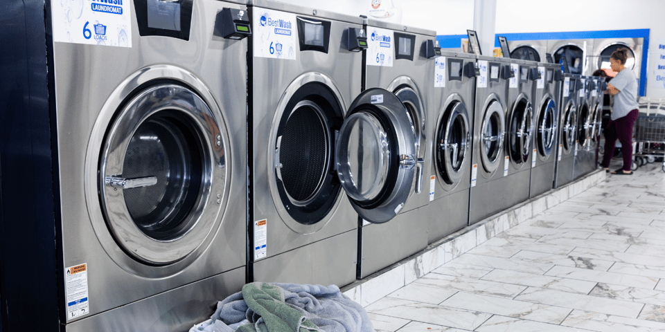 7 Ways Digital Payments Transform Laundromat Profitability