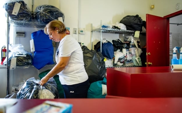 laundromat-attendant